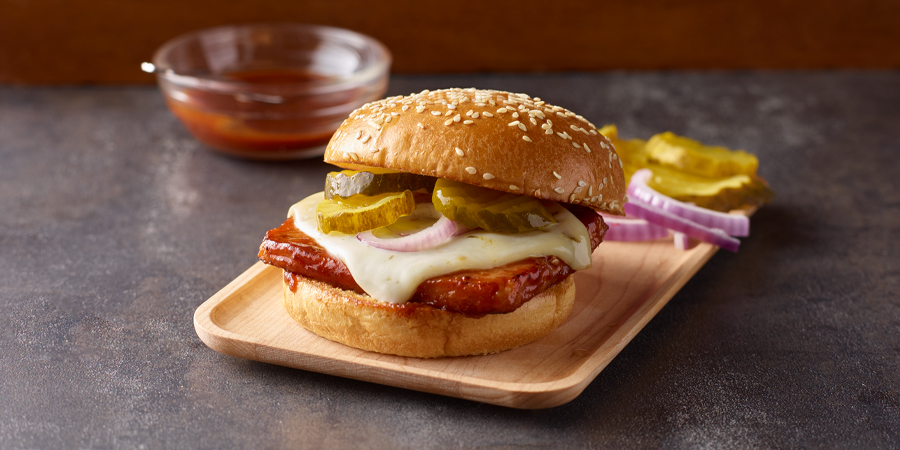 https://www.spamcanada.com/recipe/bbq-glazed-spam-burgers/